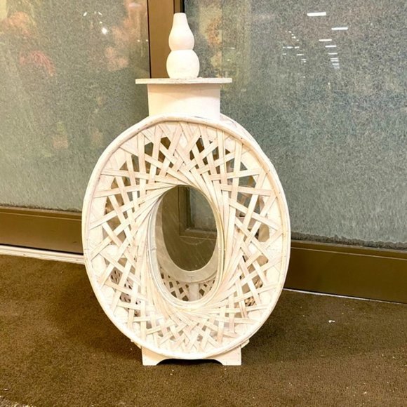 lantern Oval - Picture 2 of 2